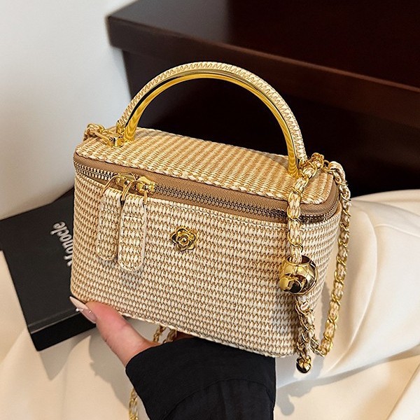 Women Bags 2026 Trends - 2026 New Woven Pattern Box Bag