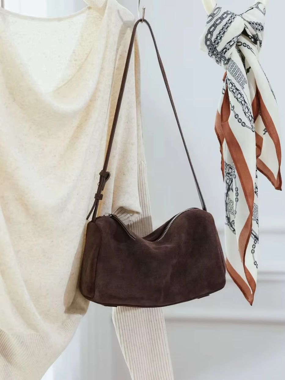 Matte Suede Cow Leather Cylind - Women Bags 2026 Trends recension och pris